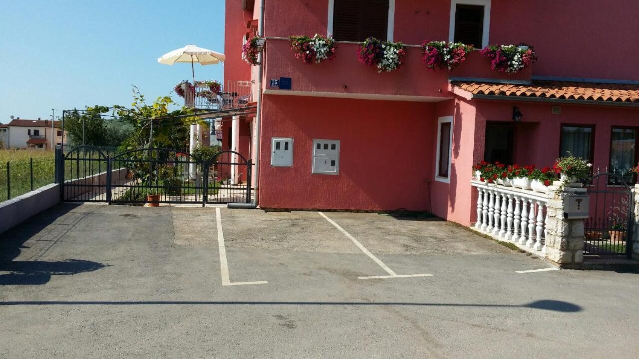 Apartments Dragica Пореч Экстерьер фото