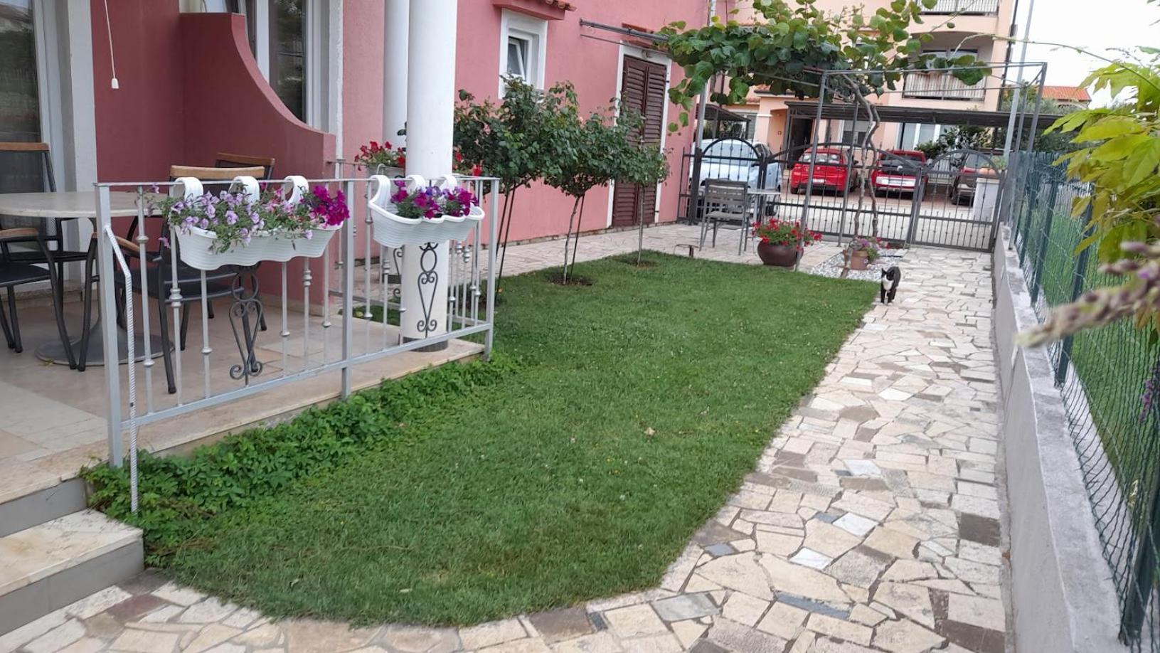 Apartments Dragica Пореч Экстерьер фото